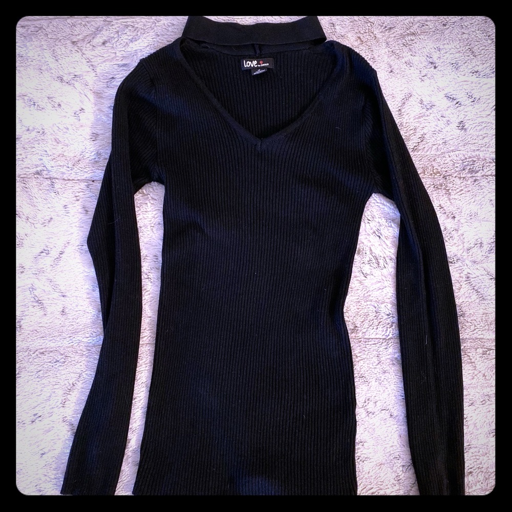 Black Long sleeve with neck lining